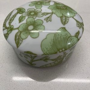 Tiffany & Co. Porcelain Green flowered Trinket box New!
